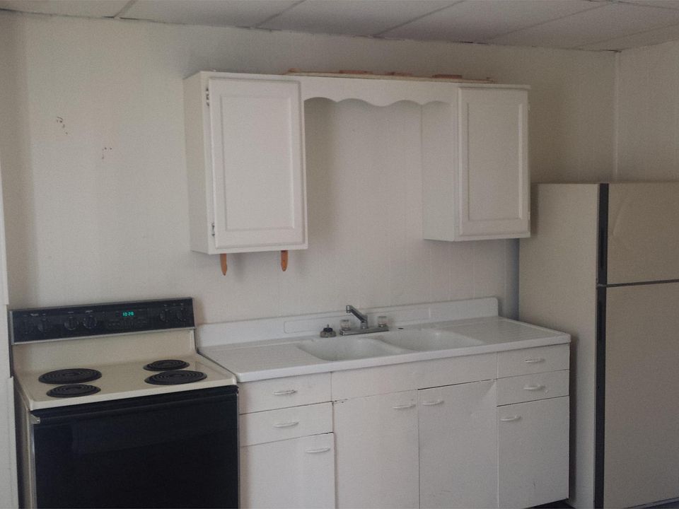 1st image of 4046 Brooke St Unit B