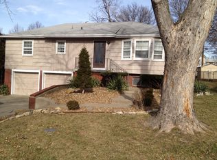 6910 NW 79th St, Kansas City, MO 64152