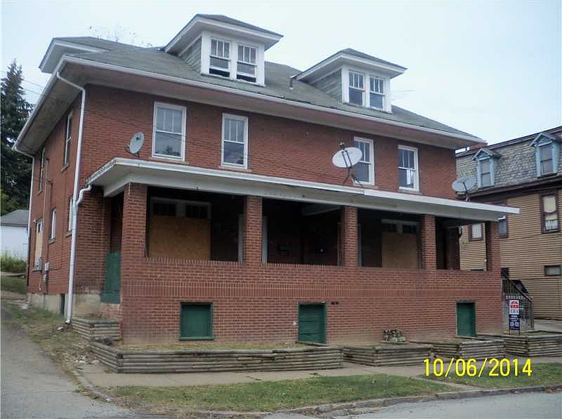 1st image of 421/423 Brandon St