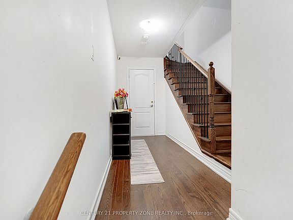 4th image of 25 Hashmi Pl