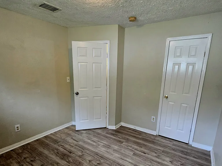 3411 Drew St #2 — Photo 16