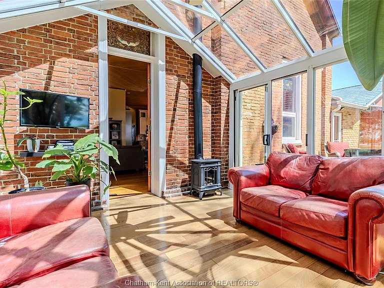 6630 Talbot Trl — Photo 23