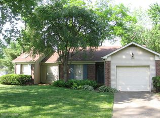700 Marquette Dr, Louisville, KY 40222