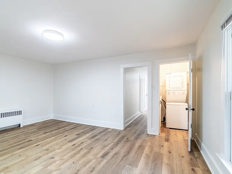 725 Archer Ave #2 — Photo 9