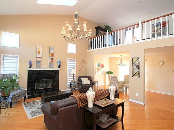 2nd image of 535 W Saint Johns Ct