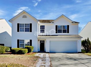 3921 Tyler Bluff Ln, Raleigh, NC 27616