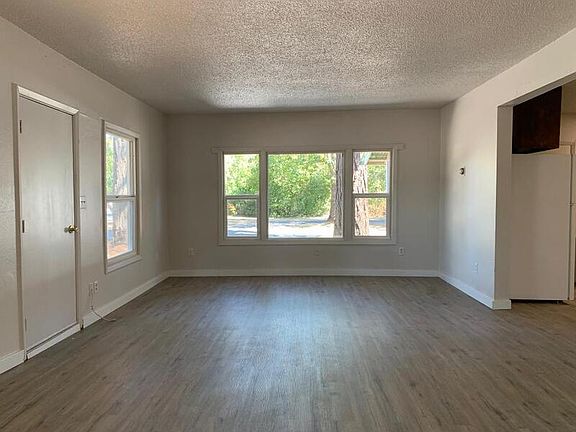 5th image of 1465 Fruitdale Dr