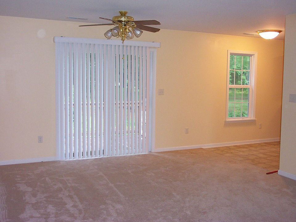 2nd image of 30530 Brannigan Dr