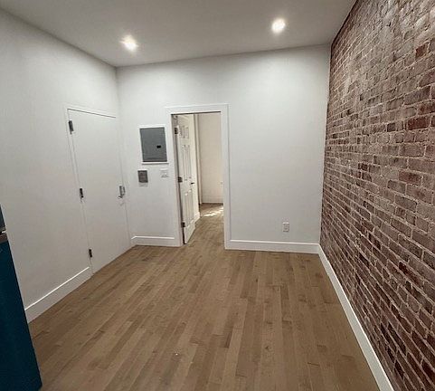 5th image of 309 E 78th St APT 1W