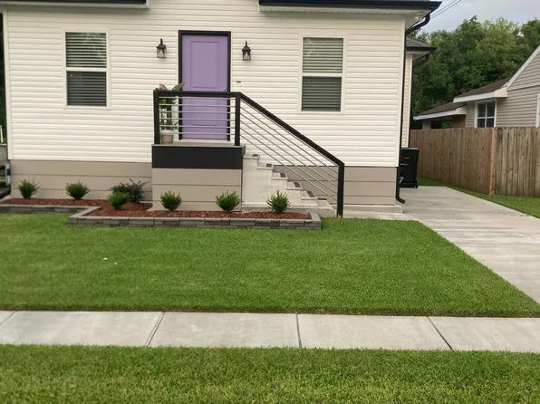 1005 Center St, Arabi, LA 70032