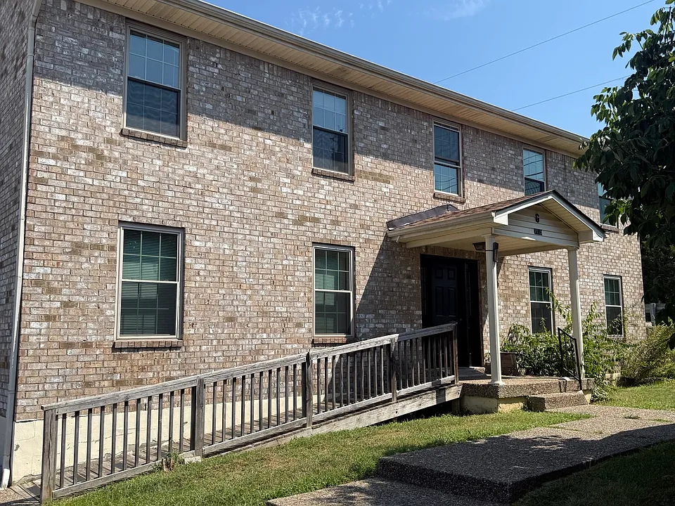 1135 N Buckman St #G1