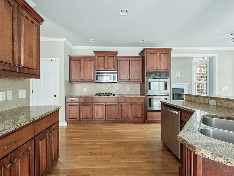 4029 Fremantle Cir — Photo 20