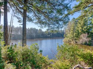 0 Safe Ln, Bandon, OR 97411