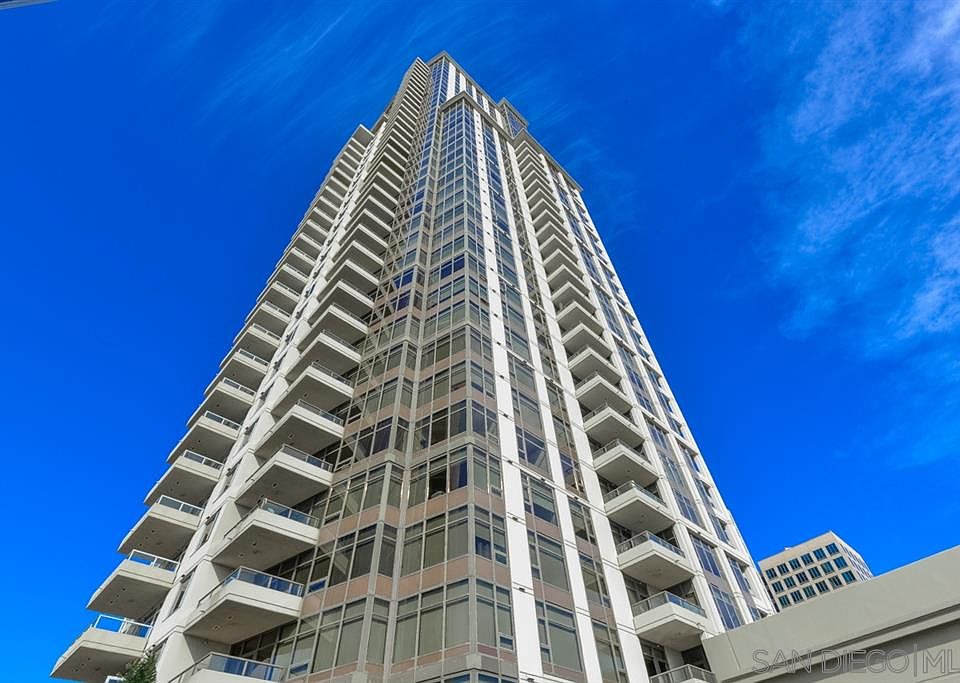 1st image of 700 W East St Unit 3602