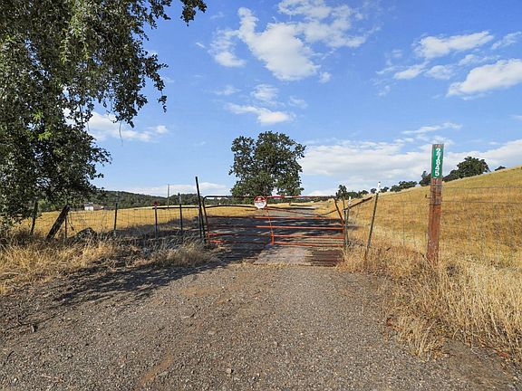 5th image of 27845 Whitmore Rd
