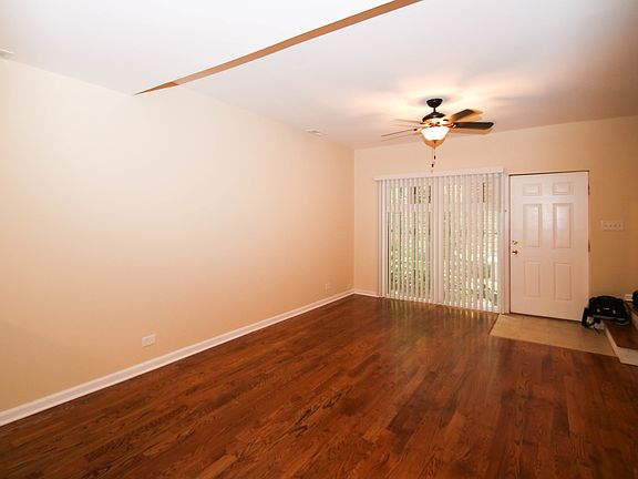 4th image of 1011 N La Salle Dr