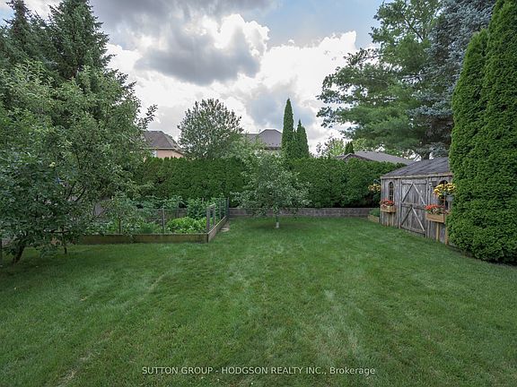 3rd image of 1134 Manchester Rd