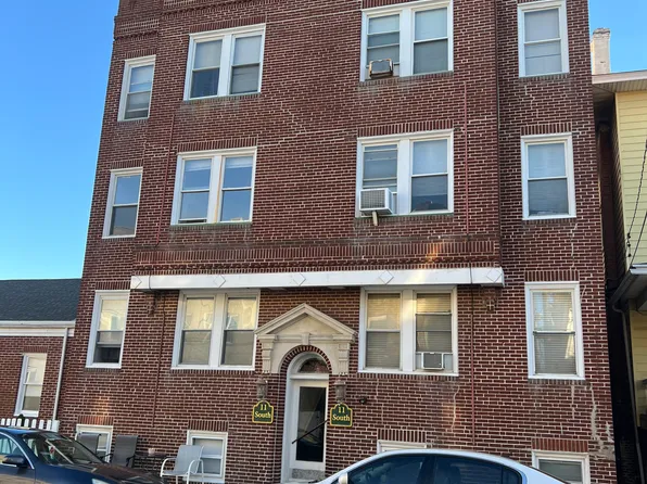 11 S Oakland Ave #A-1, Ventnor City, NJ 08406