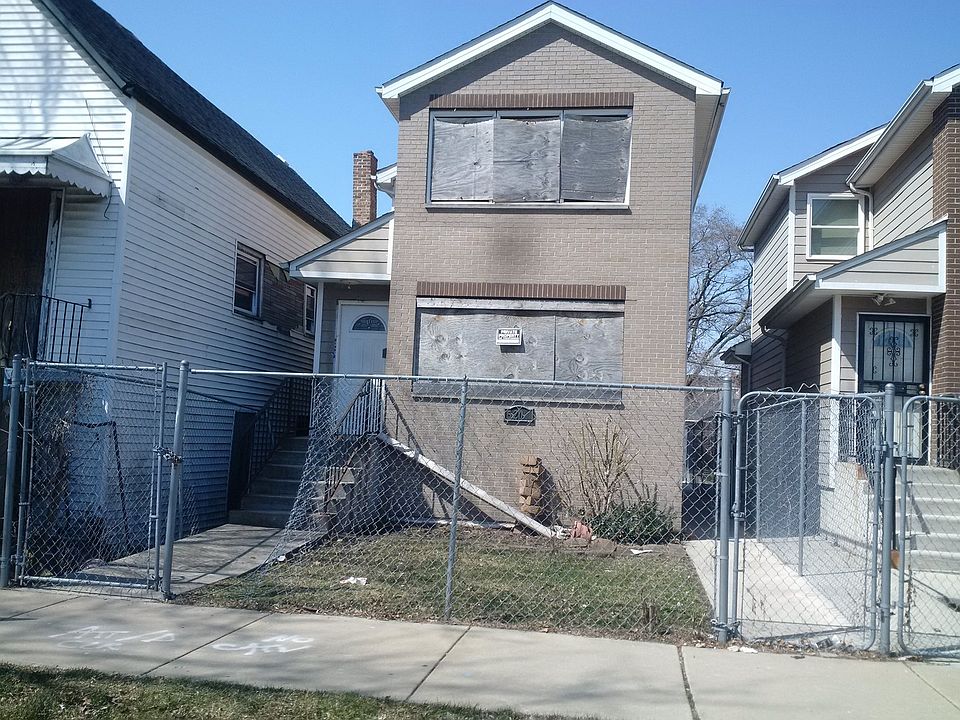 2nd image of 5202 S Hermitage Ave #1