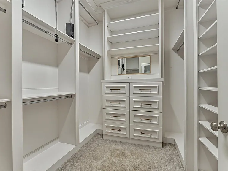 222 Thistle Dr — Photo 28