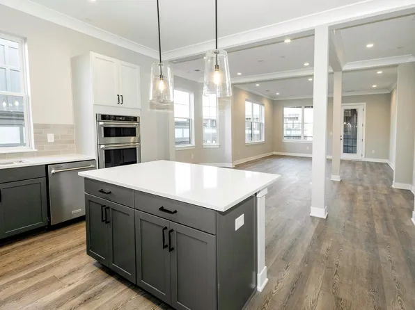 920 Veterans Way #301, Carmel, IN 46032