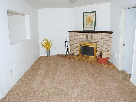 5th image of 4612 Ponderosa Ave NE