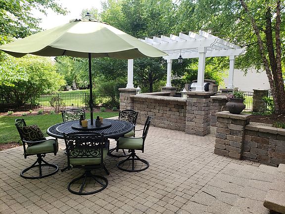 4th image of 25821 W Meadowland Cir