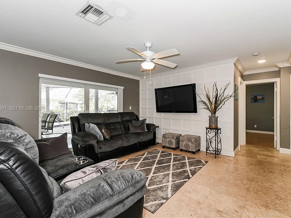1st image of 283 Forest Hills Blvd
