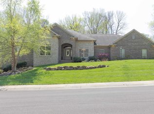 6400 River Ridge Dr, Newburgh, IN 47630