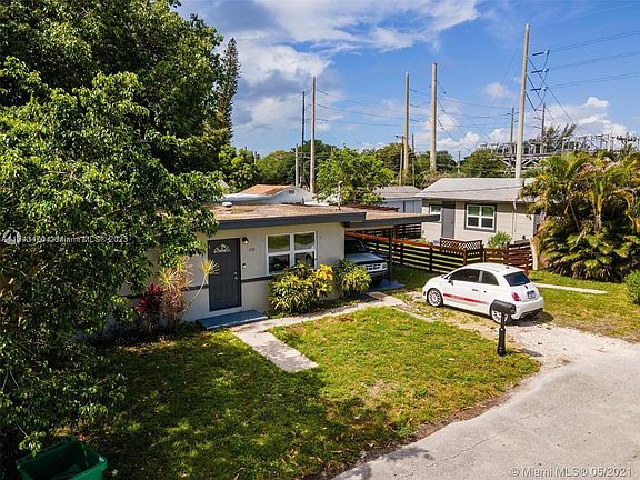 2nd image of 438 NW 93rd St #438