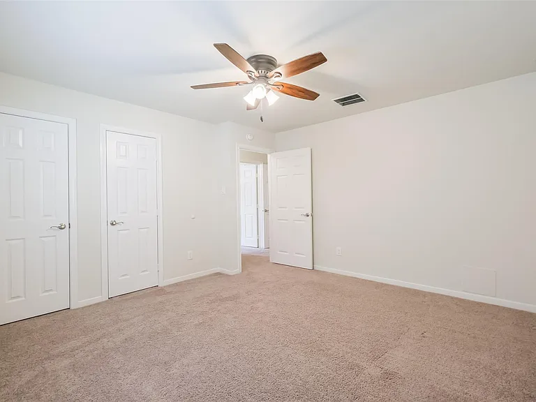 6811 Gonzales Point — Photo 39