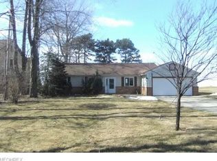 34309 Lake Shore Blvd, Lakeline, OH 44095