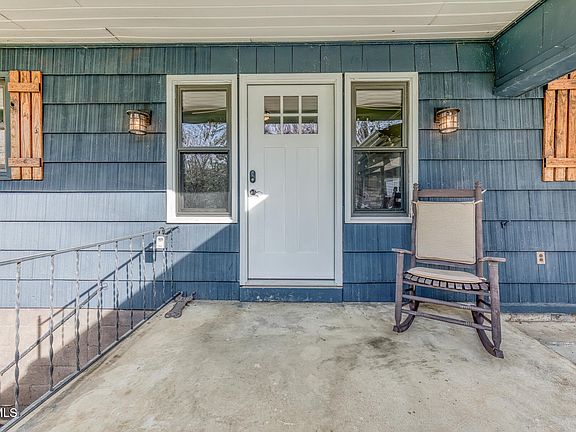5th image of 837 Parkway Blvd