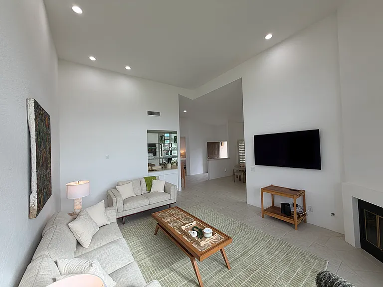 80685 Oak Tree — Photo 4