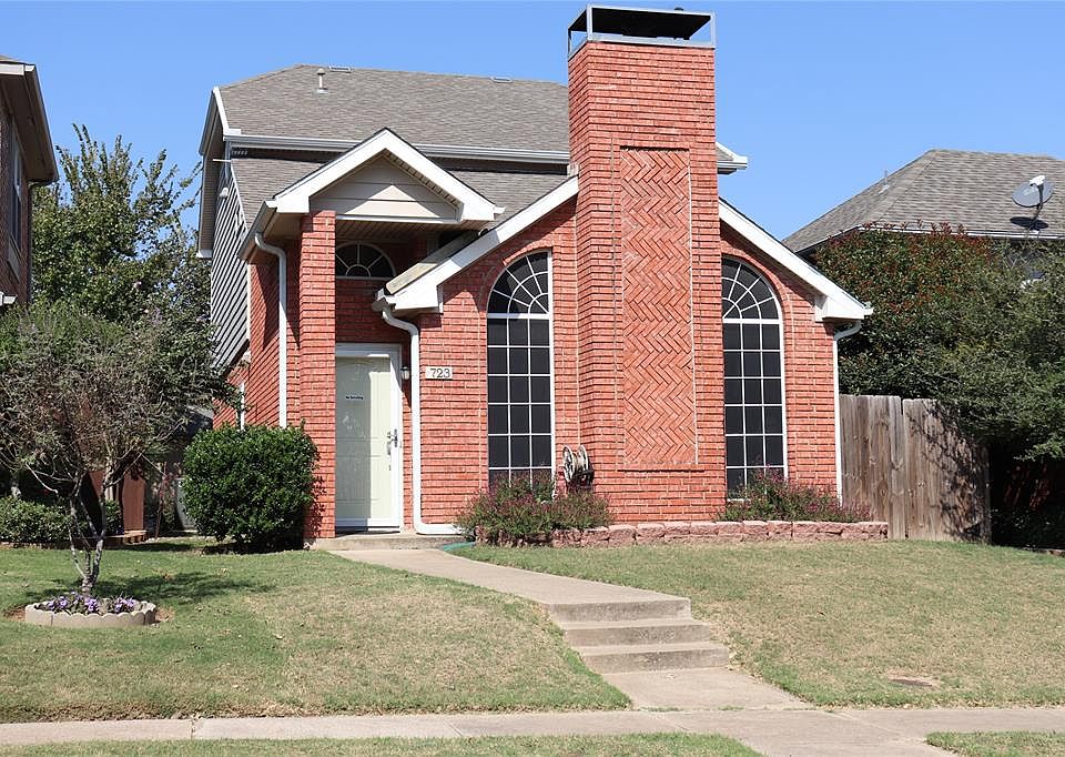 1st image of 723 Burr Oak Dr