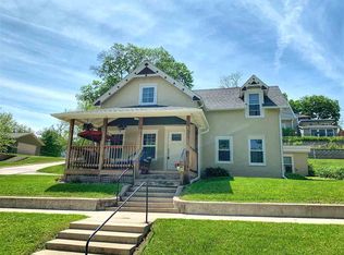 307 S Mill St, Decorah, IA 52101