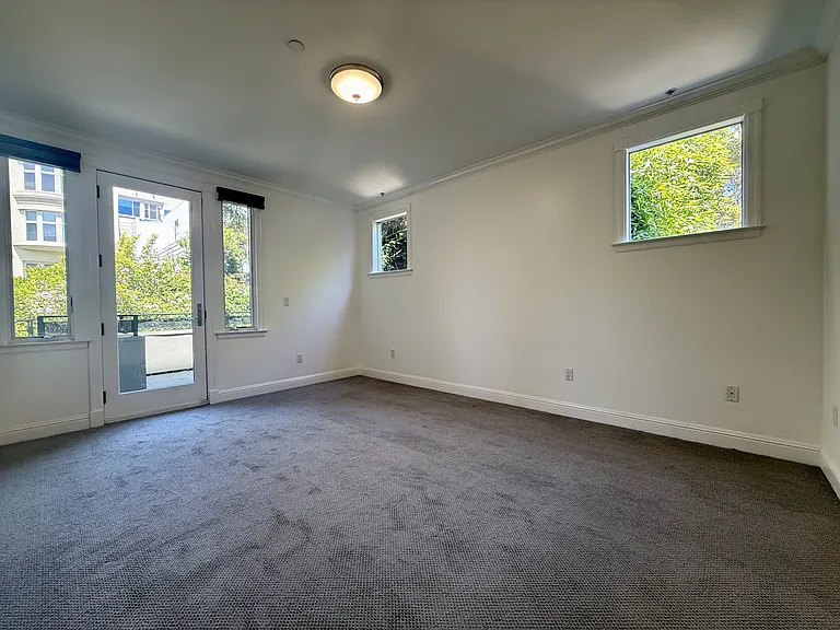 3316 California St #2 — Photo 12