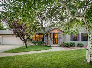 3332 Olympia Ave, Stevens Point, WI 54481