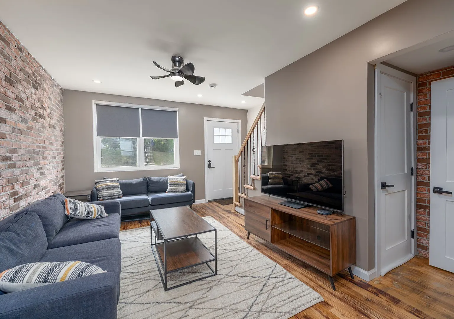 Furnished 3-Bedroom, 2.5 Bathroom Home with Separate Suite — Photo 2