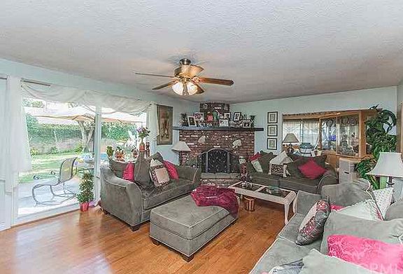 5th image of 10737 Theis Avenue