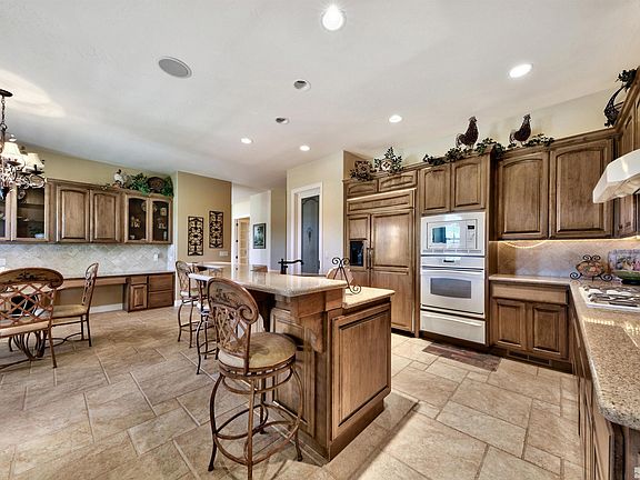 4th image of 2537 Genoa Aspen Dr