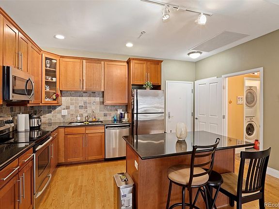 5th image of 1950 N Logan St APT 406