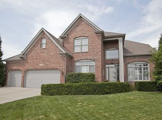 3639 Grassmere Rd, Naperville, IL 60564