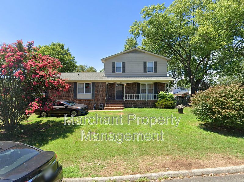 1st image of 202 Wexford Dr