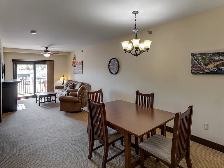502 Cleveland Blvd W — Photo 6