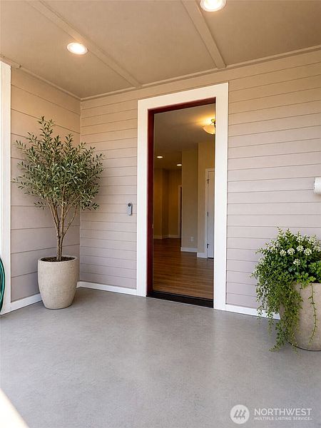 4th image of 530 Evergreen Farm Way