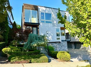212 4th Ave #1, Kirkland, WA 98033