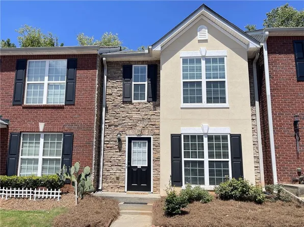 2760 Valley Green Dr, Gainesville, GA 30504