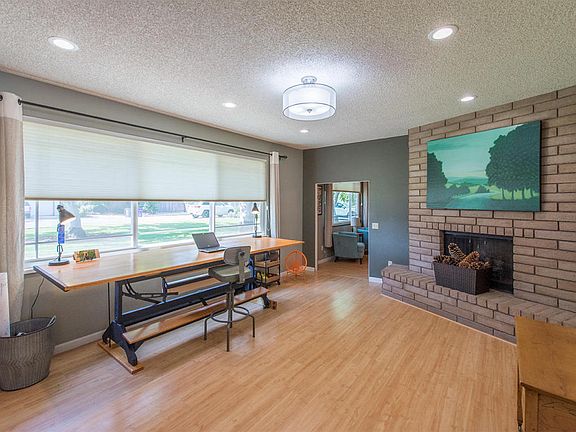 4th image of 22740 Juanita Ct