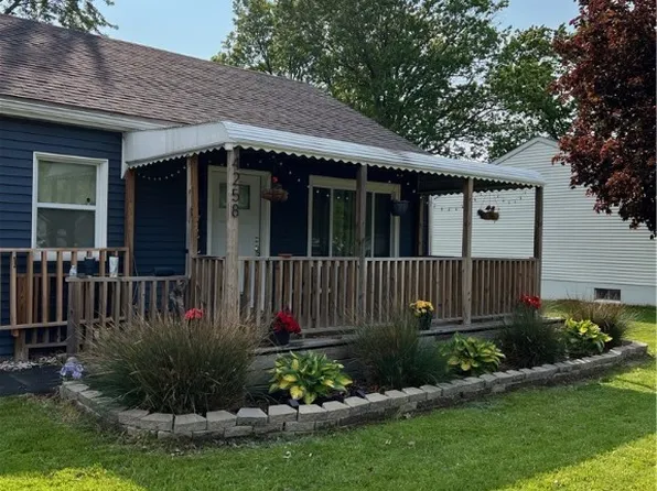 4258 Laurel Rd, Lorain, OH 44055